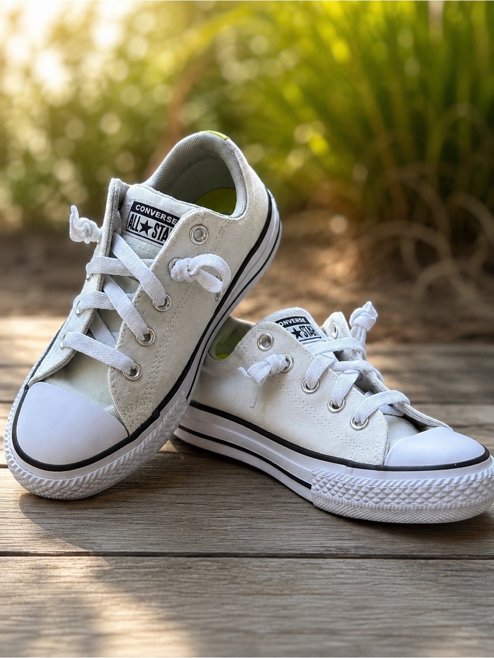 Converse All Star White Canvas Slip on Springy Sneakers